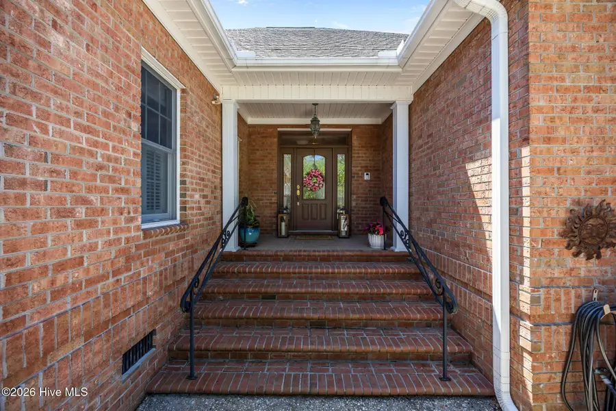 102 Pinehurst Drive, New Bern, NC 28562 - #3