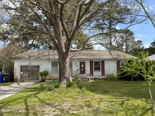 303 Sycamore Drive, Beaufort, NC 28516