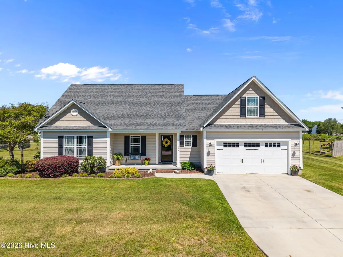108 High Cottage Lane, Richlands, NC 28574 - #1