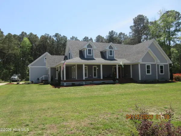 141 W Mobile Road, Harbinger, NC 27941