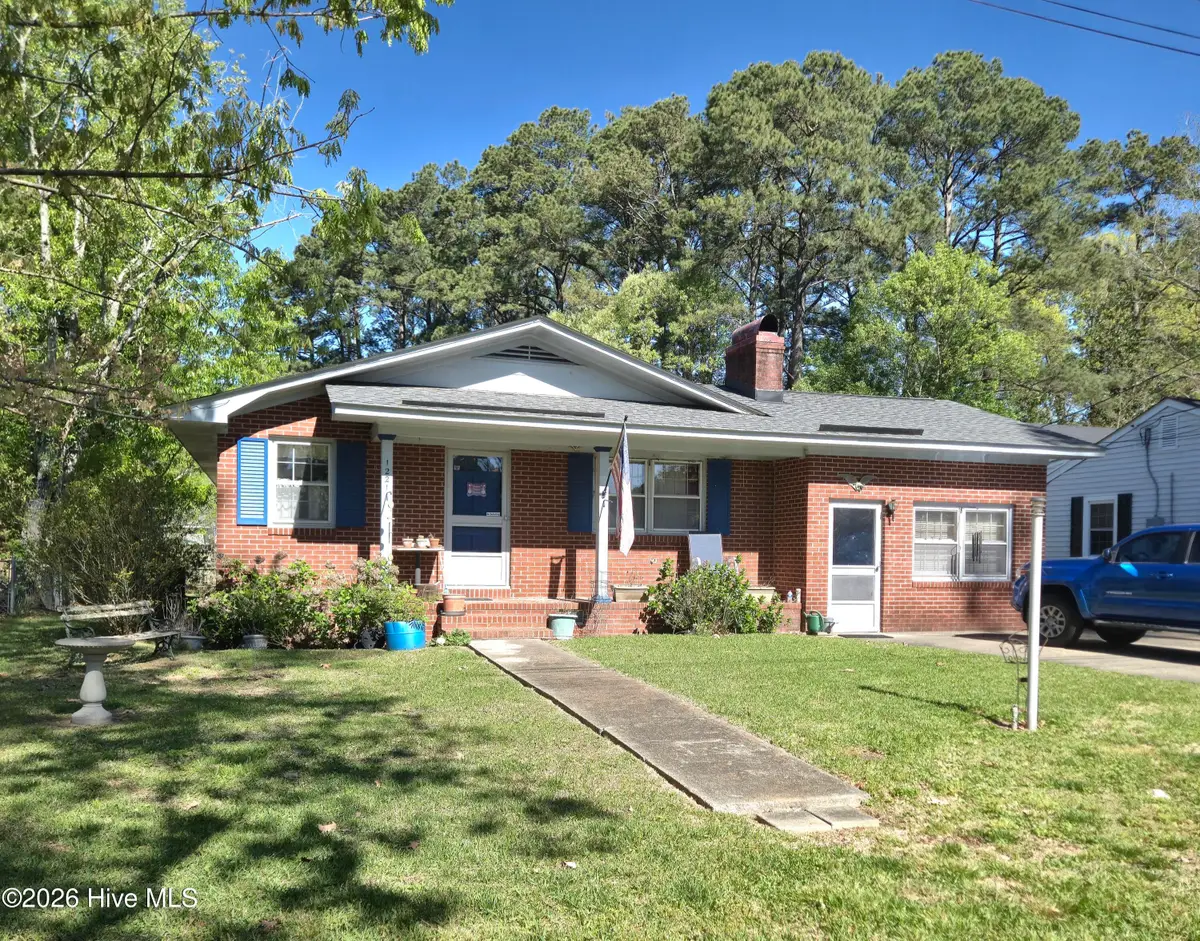 1221 Crescent Drive, Elizabeth City, NC 27909 - #1