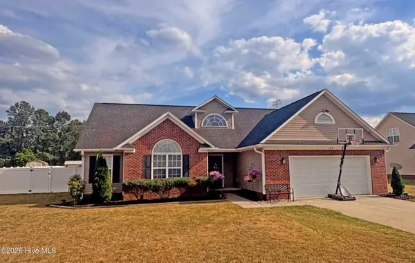 175 Sandspur Court, Raeford, NC 28376