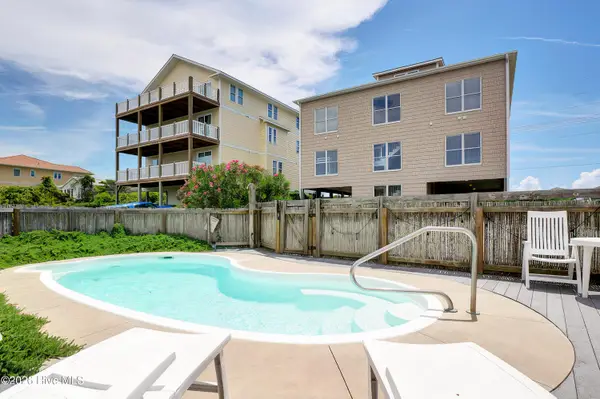 98 Oleander Court, Surf City, NC 28445