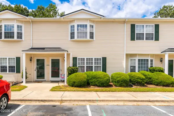 2325 Vineyard Drive #C6, Winterville, NC 28590