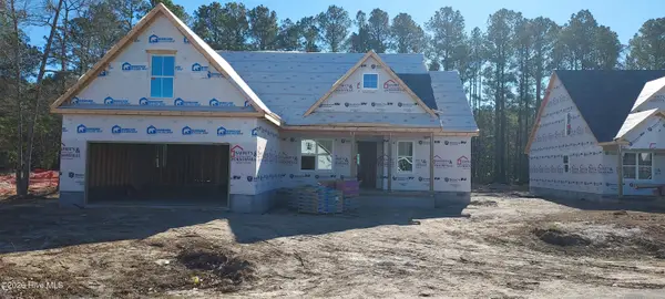 162 Cripple Creek Drive, Swansboro, NC 28584