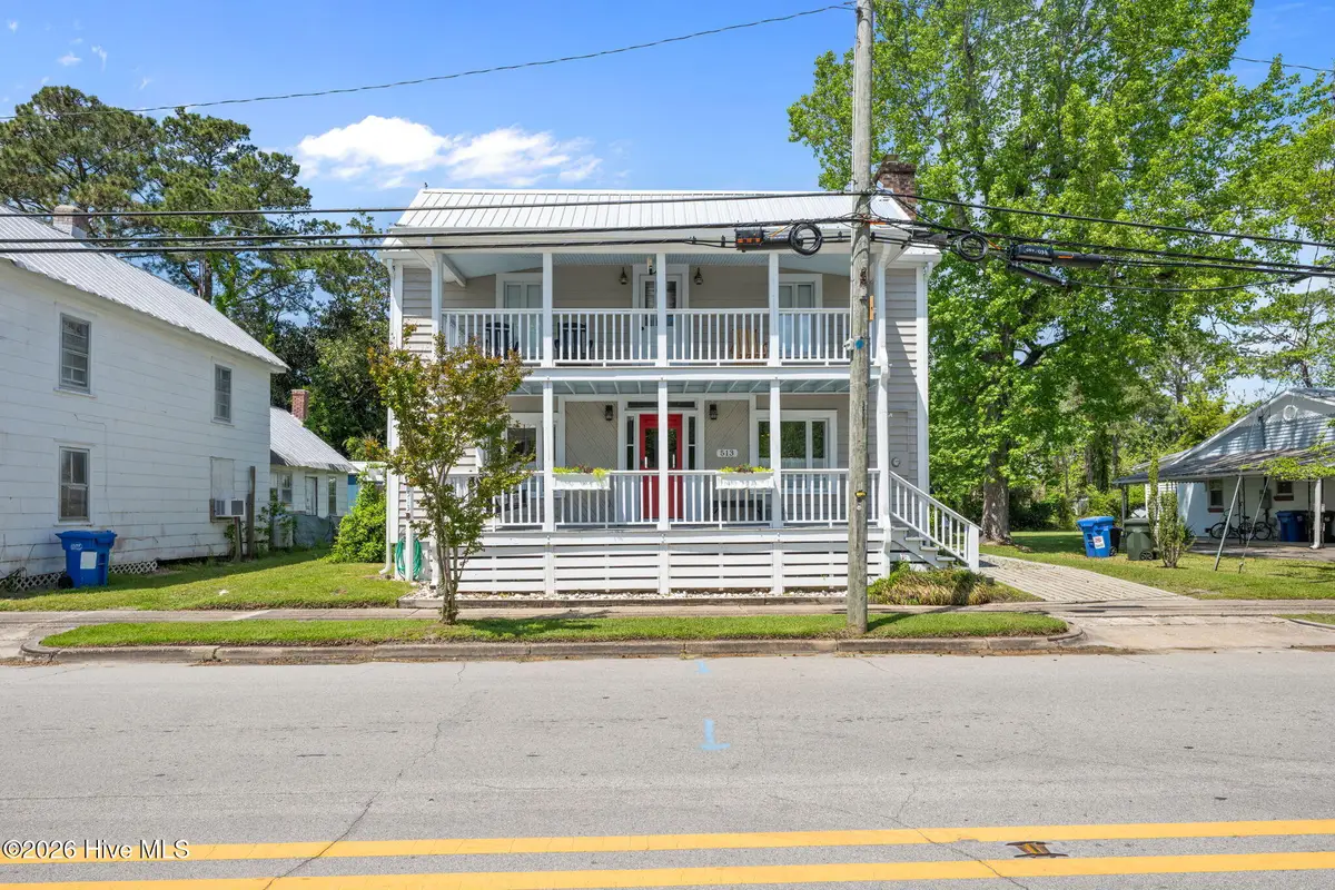 513 Broad Street, Oriental, NC 28571 - #1