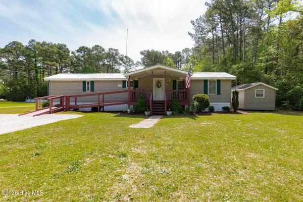 755 Crow Hill Road, Beaufort, NC 28516