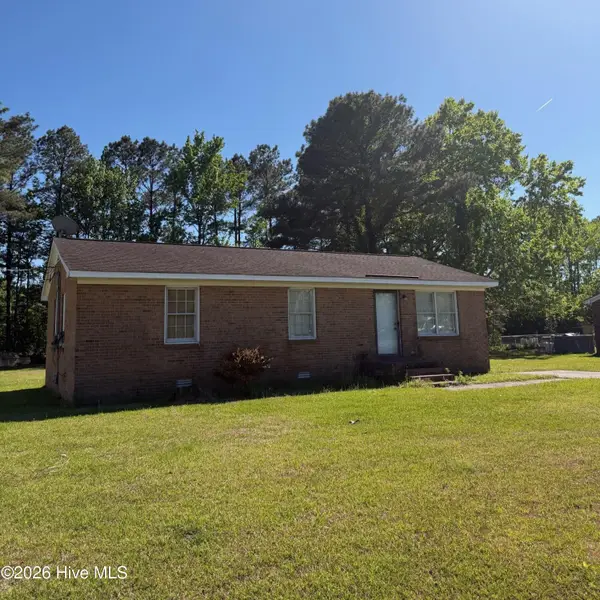 3246 Mobleys Bridge Road, Grimesland, NC 27837
