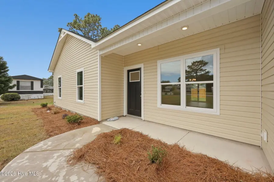 113 N King Street, Hubert, NC 28539 - #3
