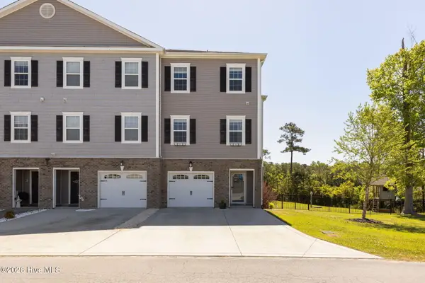 400 Garland Shores Drive, Hubert, NC 28539