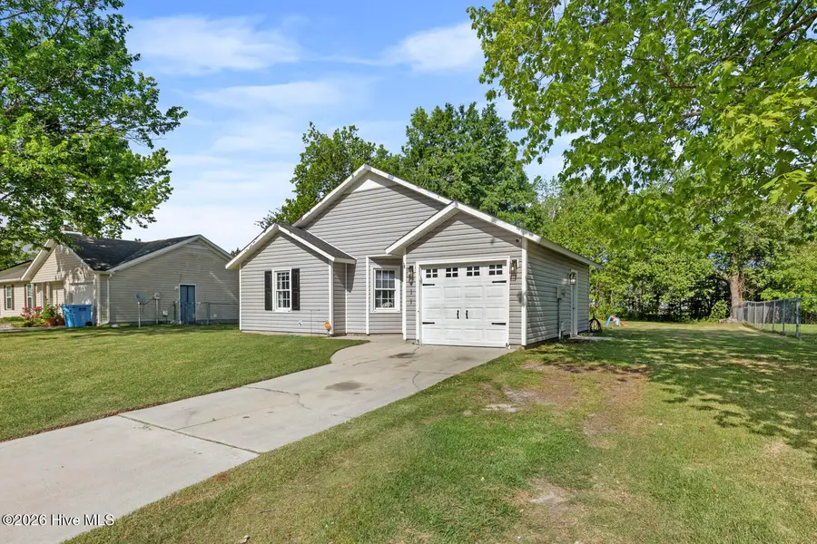 411 Hunting Green Drive, Jacksonville, NC 28546 - #3