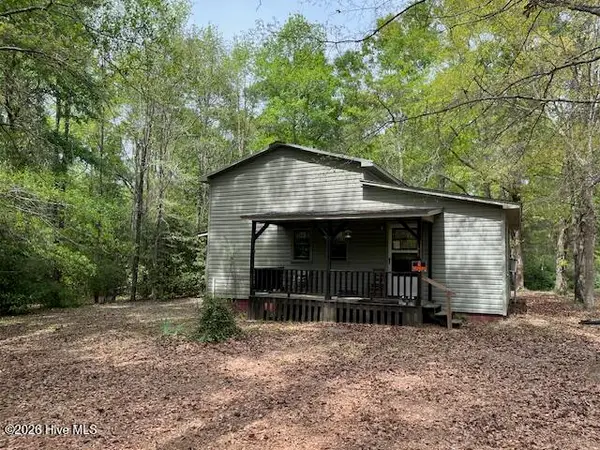 408 Guy Sanderson Road, Albertson, NC 28508