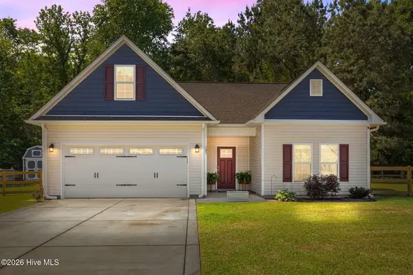 105 Cottle Court, Richlands, NC 28574