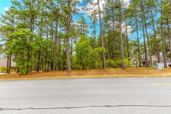 109 Longleaf Drive, West End, NC 27376