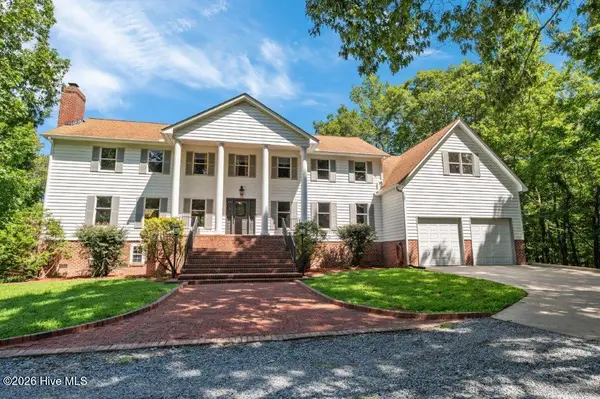 108 Farmington Road, Grimesland, NC 27837