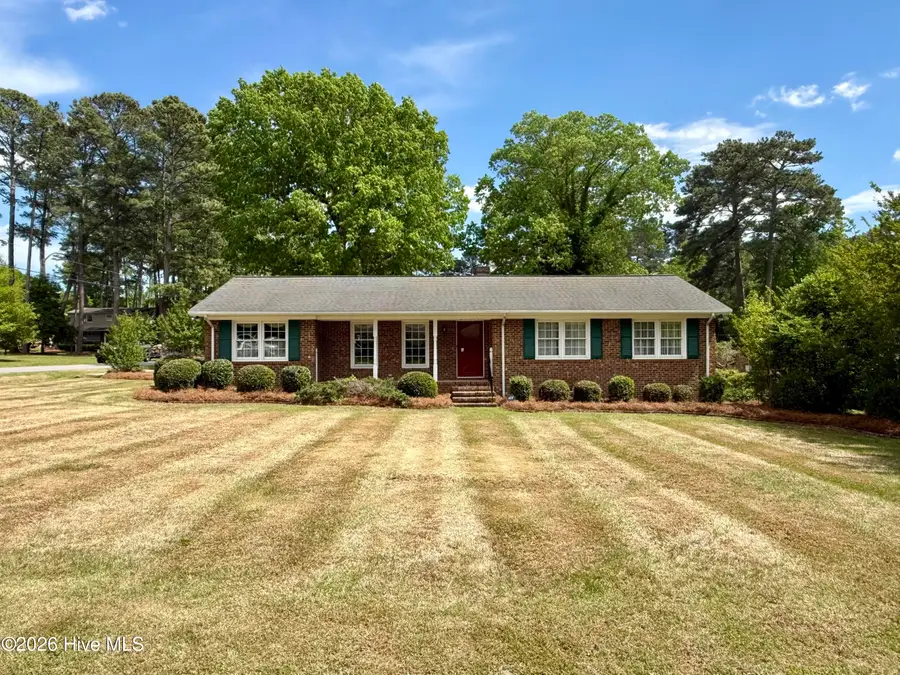 1391 Johnson Drive, Williamston, NC 27892 - #2