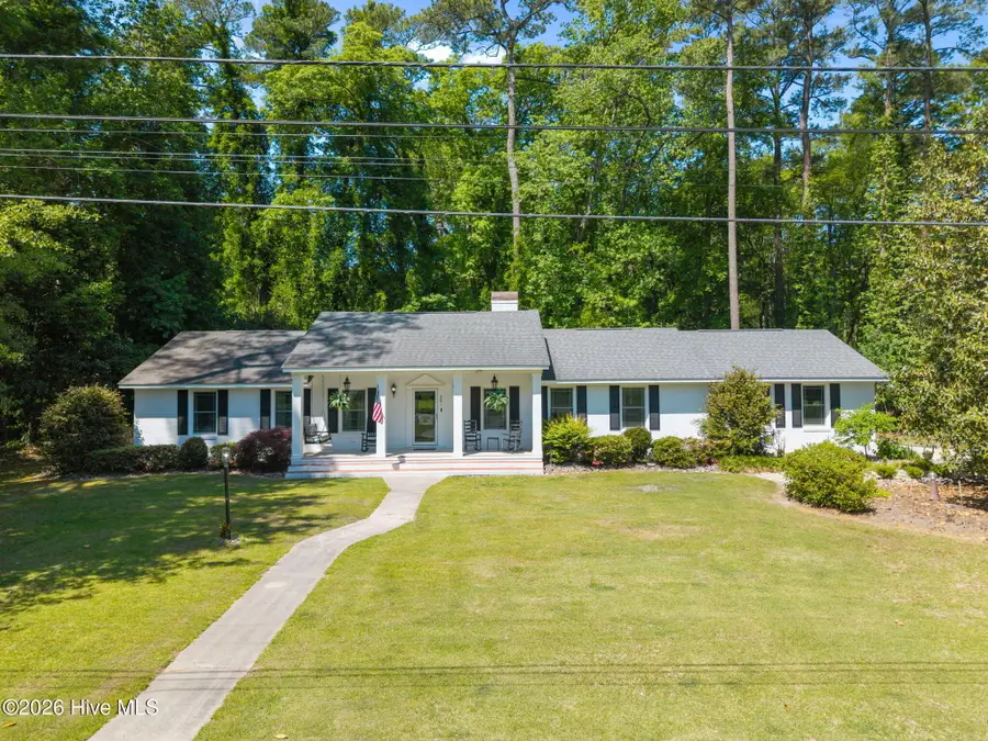 201 Camelia Drive, Washington, NC 27889 - #3