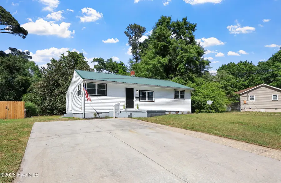 100 Banks Street, Jacksonville, NC 28540 - #2