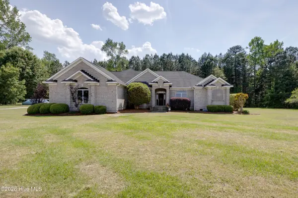 3286 J C Galloway Road, Grimesland, NC 27837
