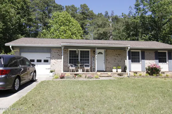 104 Pineview Road, Jacksonville, NC 28546