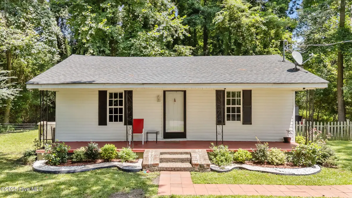 3303 N Jefferson Street, Fountain, NC 27829 - #1