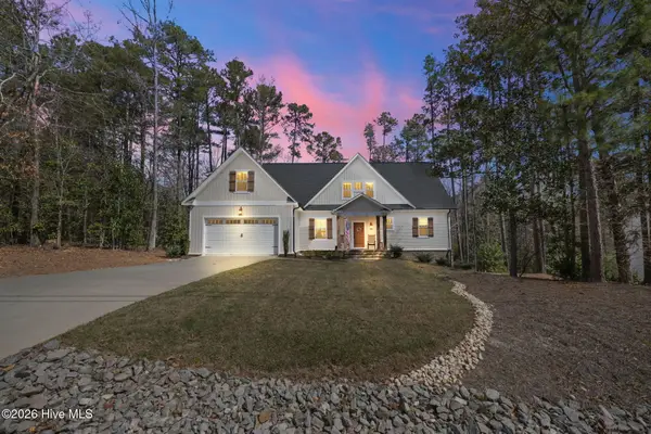 182 Lakeview Drive, Whispering Pines, NC 28327