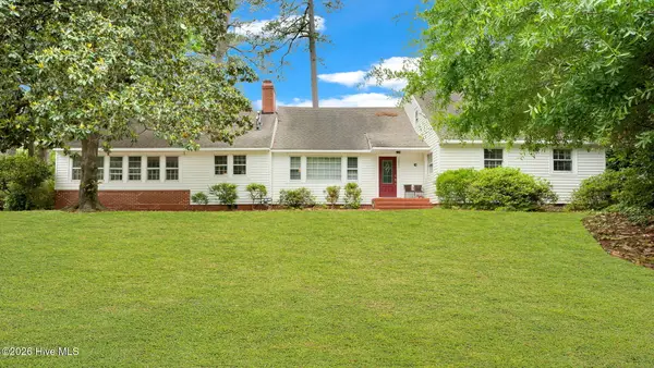 1902 Sherwood Drive, Greenville, NC 27858