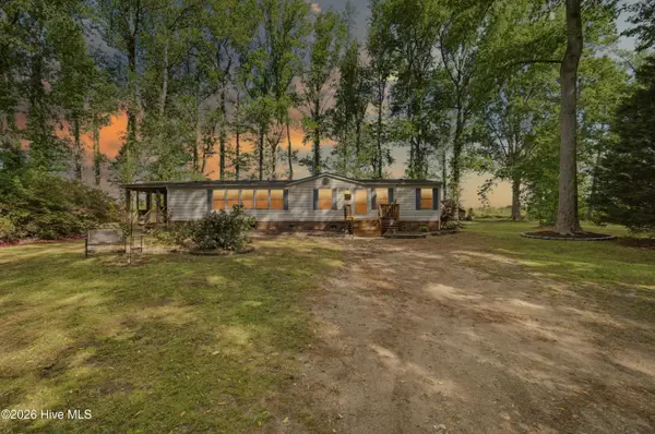 100 Longhorn Drive, Moyock, NC 27958