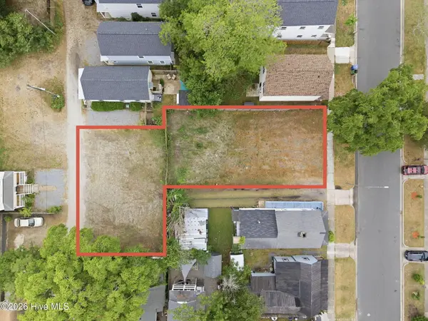 715 Brooks Alley, Wilmington, NC 28401