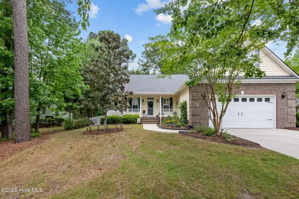 105 Channel Run Drive, New Bern, NC 28562