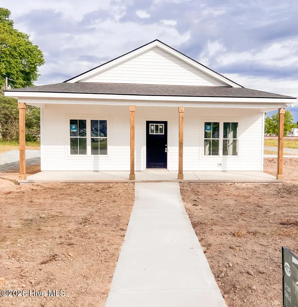 311 N Wilson Avenue, Dunn, NC 28334 - #1