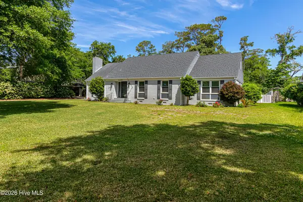 5120 Holly Lane, Morehead City, NC 28557