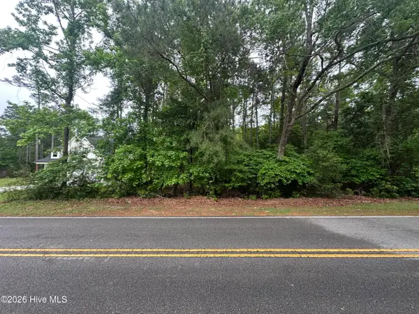 513 Center Drive, Hampstead, NC 28443