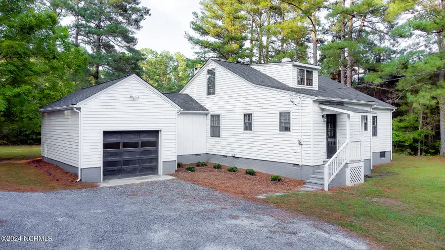 563 Eagle Springs Road, Eagle Springs, NC 27242 - #2