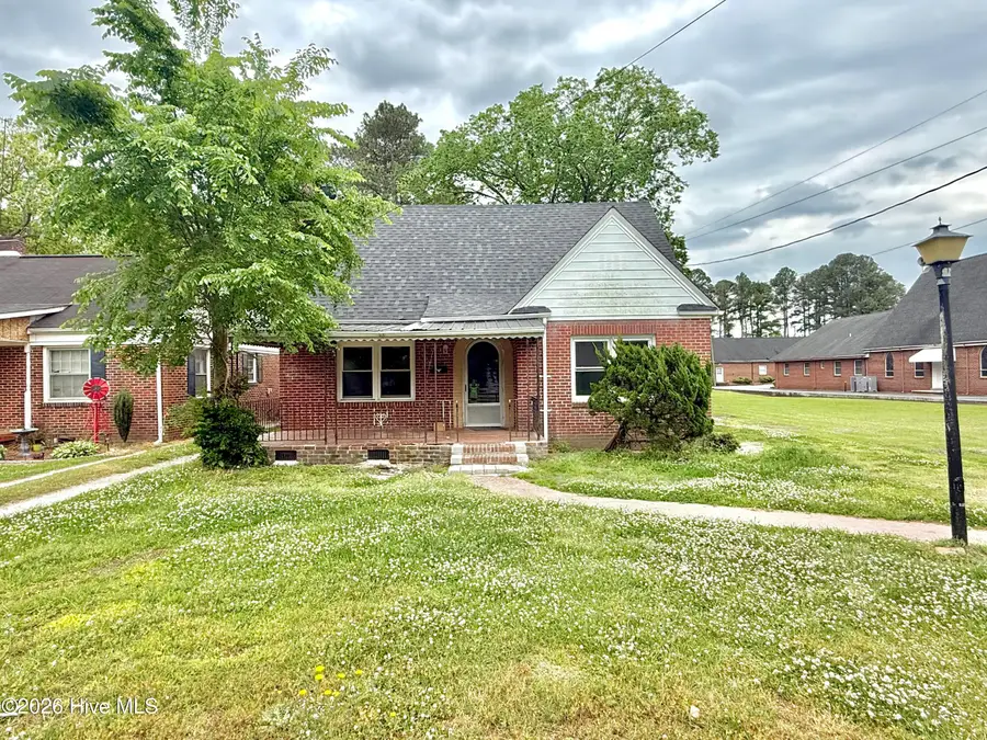513 E Main Street, Plymouth, NC 27962 - #2