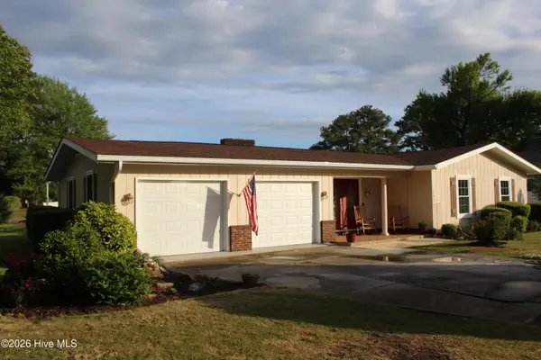 2342 N Lakeview Drive, Newport, NC 28570