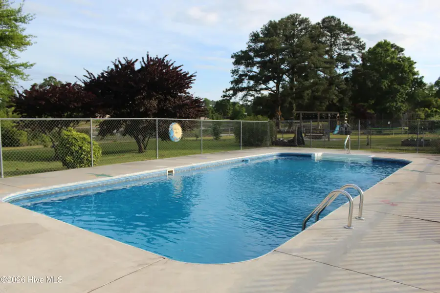 2342 N Lakeview Drive, Newport, NC 28570 - #2