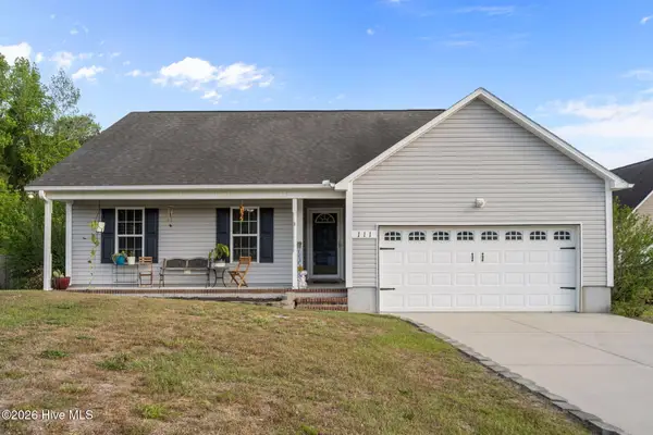 111 Farmgate Drive, Richlands, NC 28574