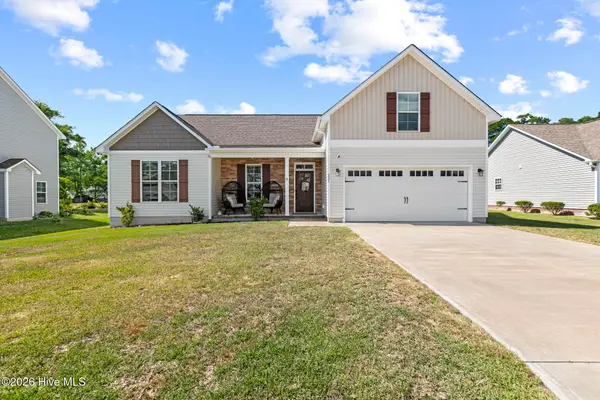231 Holly Grove Court E, Jacksonville, NC 28540