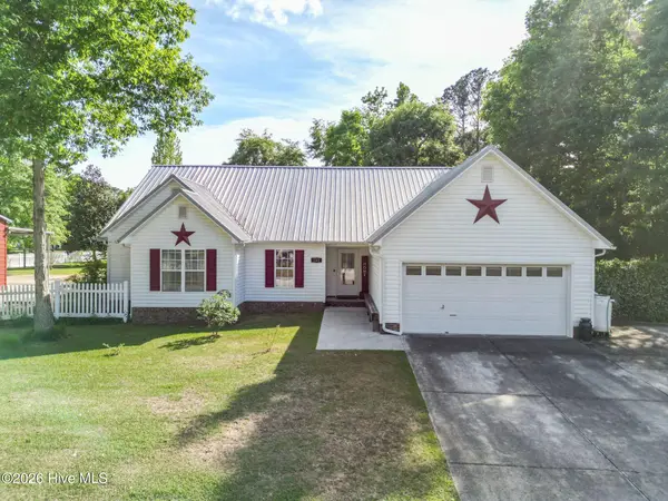 101 Black Walnut Drive, Richlands, NC 28574