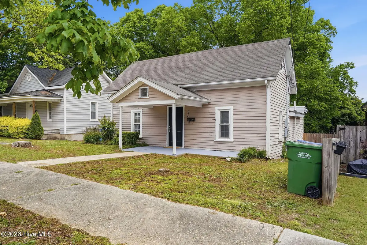 204 W Hill Street, Benson, NC 27504 - #1