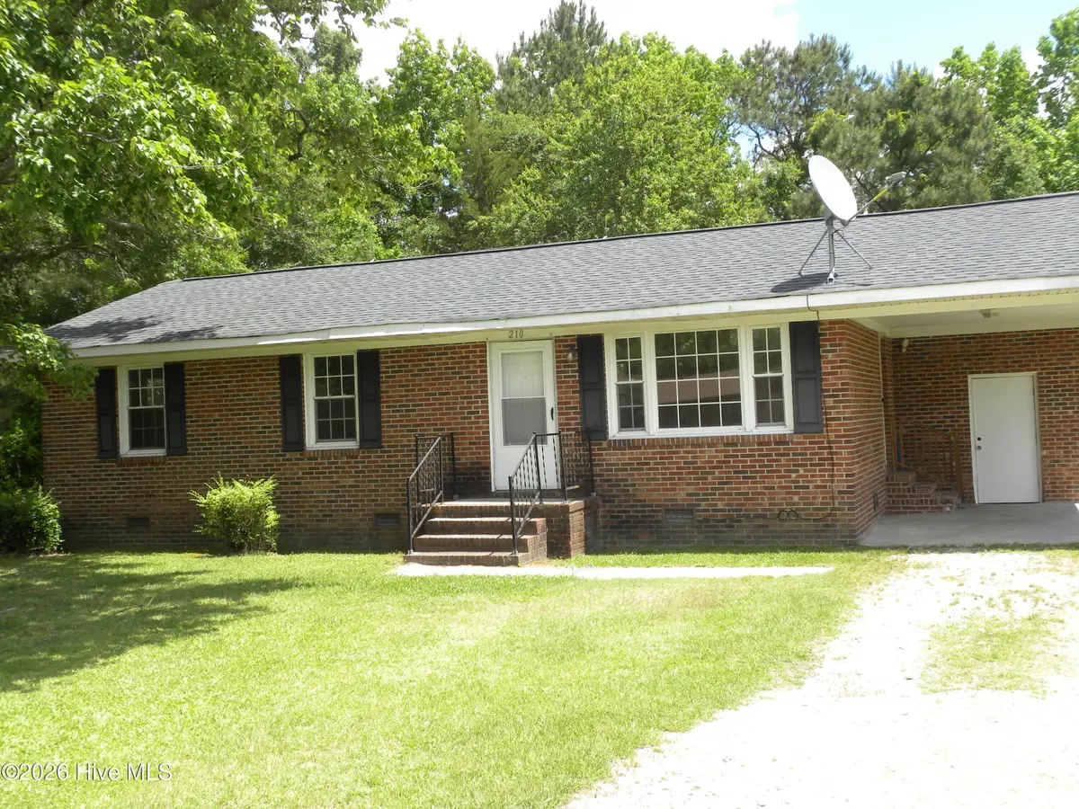 210 Russell Drive, Princeville, NC 27886 - #1