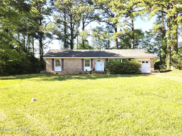 513 Birchwood Court, Jacksonville, NC 28546