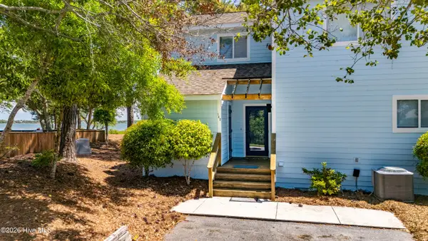 142 Lagoon Lane, Pine Knoll Shores, NC 28512