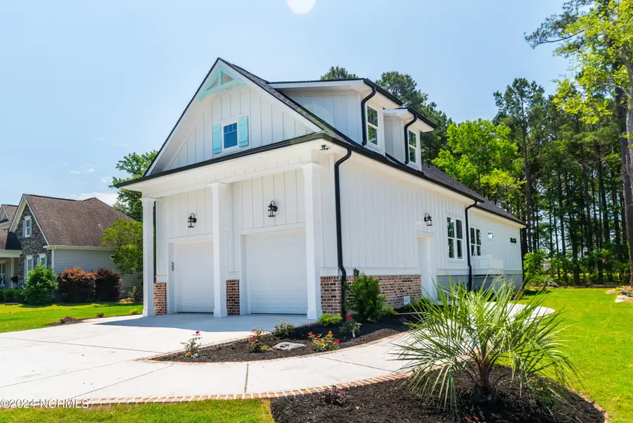 527 S Middleton Drive Nw, Calabash, NC 28467 - #3