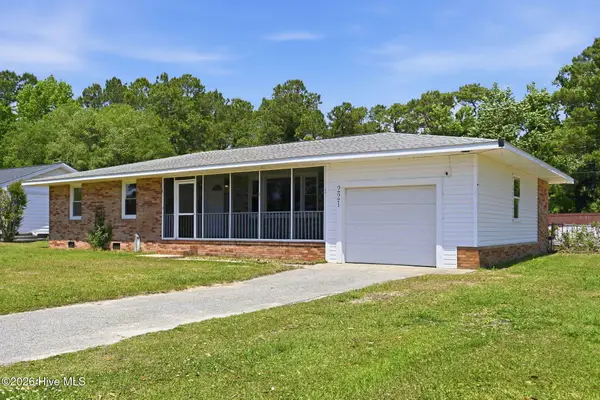 221 Charles Creek Rd Ext, Sneads Ferry, NC 28460