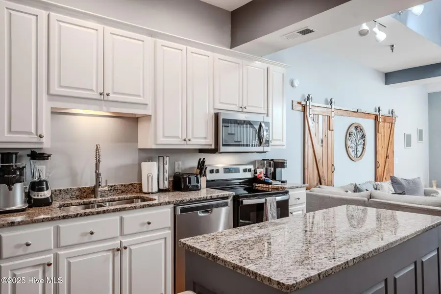 21 N Front Street #Unit 3b3, Wilmington, NC 28401 - #2
