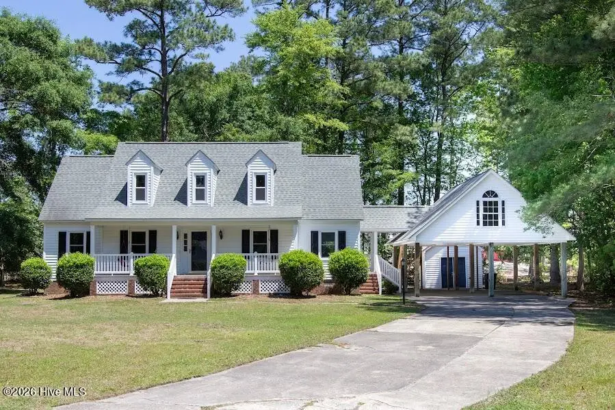 212 N Wedgewood Drive, Washington, NC 27889 - #1