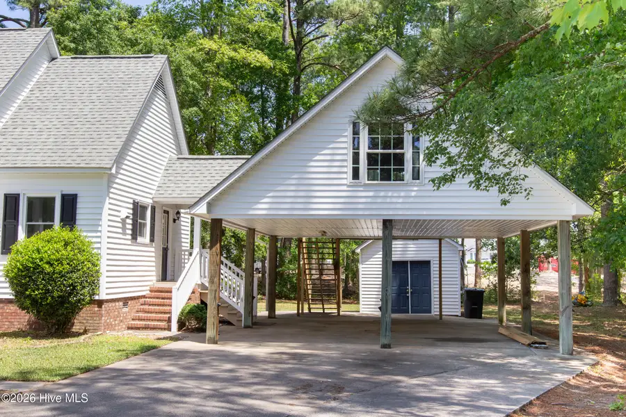 212 N Wedgewood Drive, Washington, NC 27889 - #2
