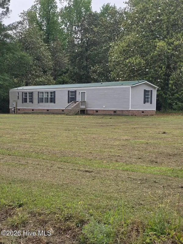 407 Croom Street, Magnolia, NC 28453